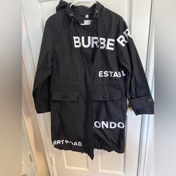 Burberry oversized tranch